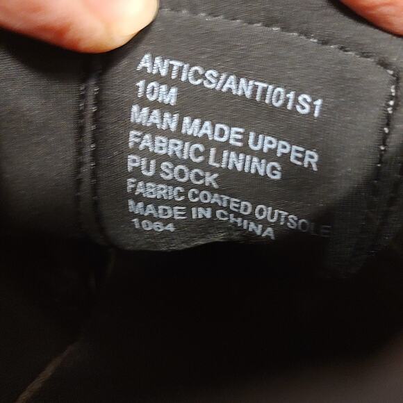 Steve Madden Antics ANTI01AS1 Black Red Sneaker Shoes Women's Size 10M - Picture 12 of 12